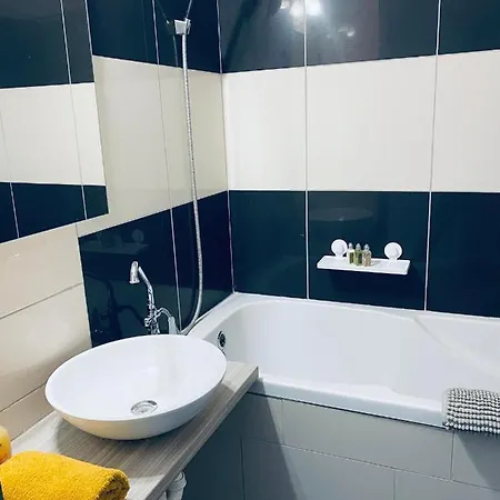 شقة Fured Apartman بالاتونفوريد