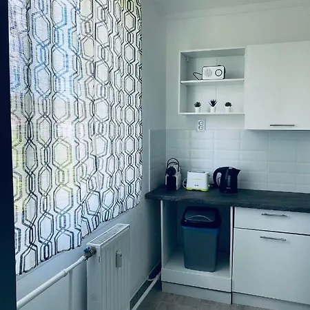 Fured Apartman شقة *
